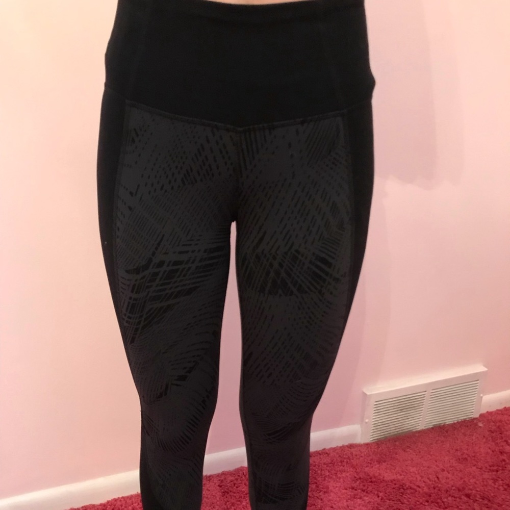 Athleta Palm Salutation capris